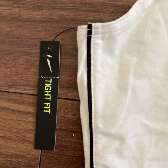 Nike tank top - Picture 2 of 4
